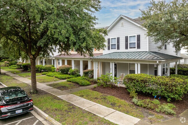 Townhomes are also available in the Bluffton Park neighborhood.