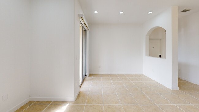 10012 NW 7th St unit 208, Miami, FL 33172 - photo 3