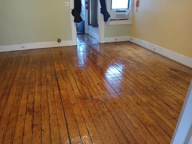 1344 Main St unit 2, Cincinnati, OH 45202 - photo 3