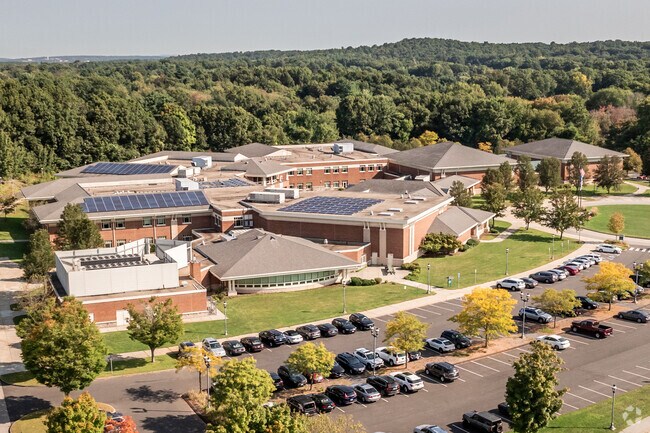 Smith Middle School is located in Glastonbury.