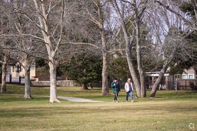 The neighborhoods of Southeast Boise have very walkable paved trails.