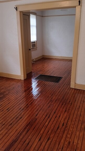 3316 Touro St, New Orleans, LA 70122