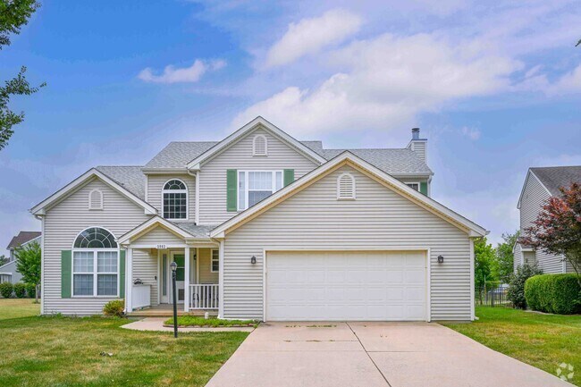 Beautiful bi-level homes can be found throughout the Parkland Ridge area.