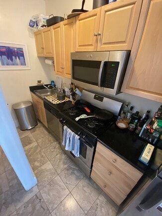 1060 Beacon St Unit 3, Brookline, MA 02446
