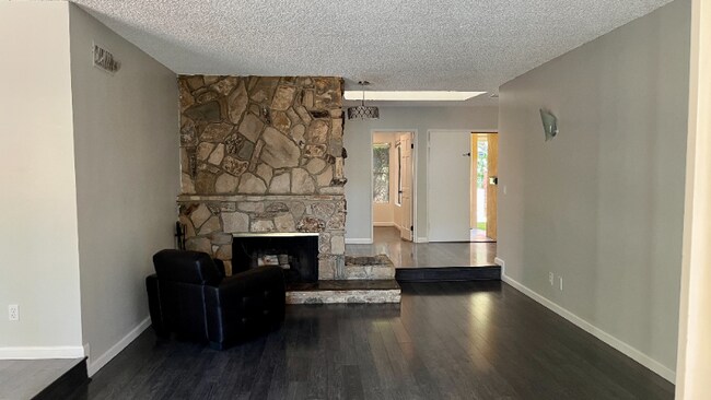 20222 Valerio St, Winnetka, CA 91306 - photo 4