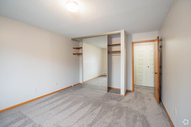 Brier Creek Apartments, Minnetonka, MN 55305 - photo 5