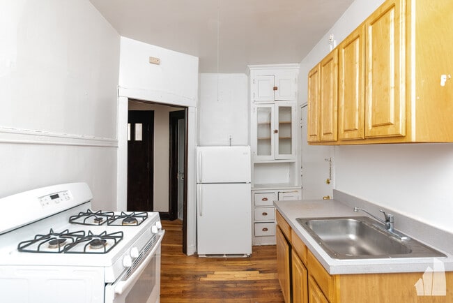 7735 N Sheridan Rd unit 49-1, Chicago, IL 60626 - photo 4