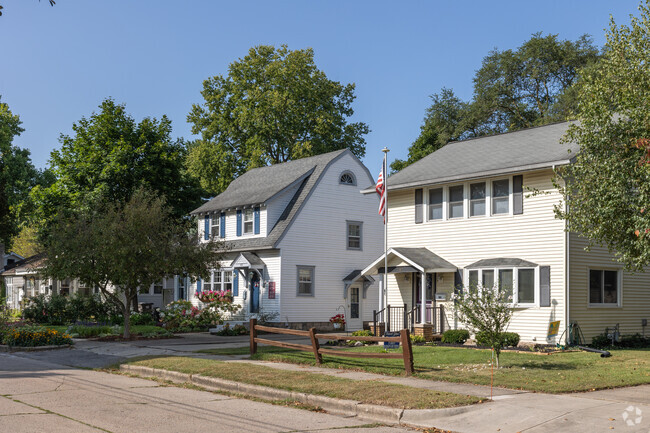 New Paris offers a wide variety of architectural home styles.