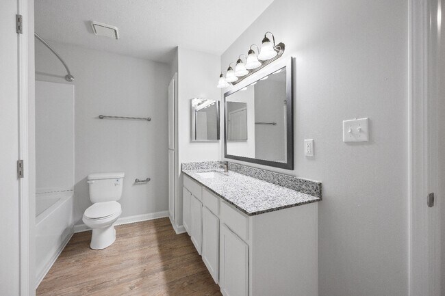 The Bellevue 1 bed/1bath