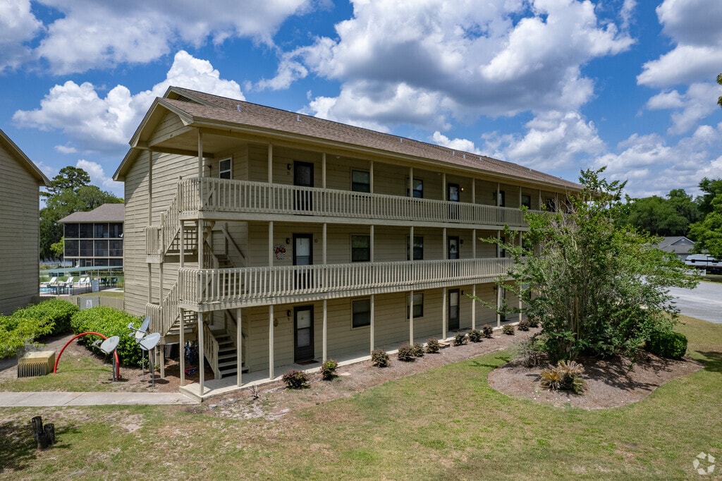 About Half Moon Landing Condo, Midway GA HOAs, Reviews, Amenities