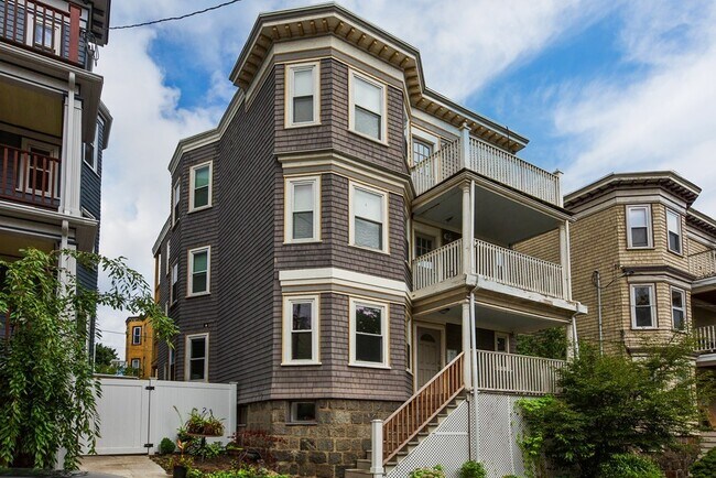 63 Downer Ave unit 1, Dorchester, MA 02125 - photo 2