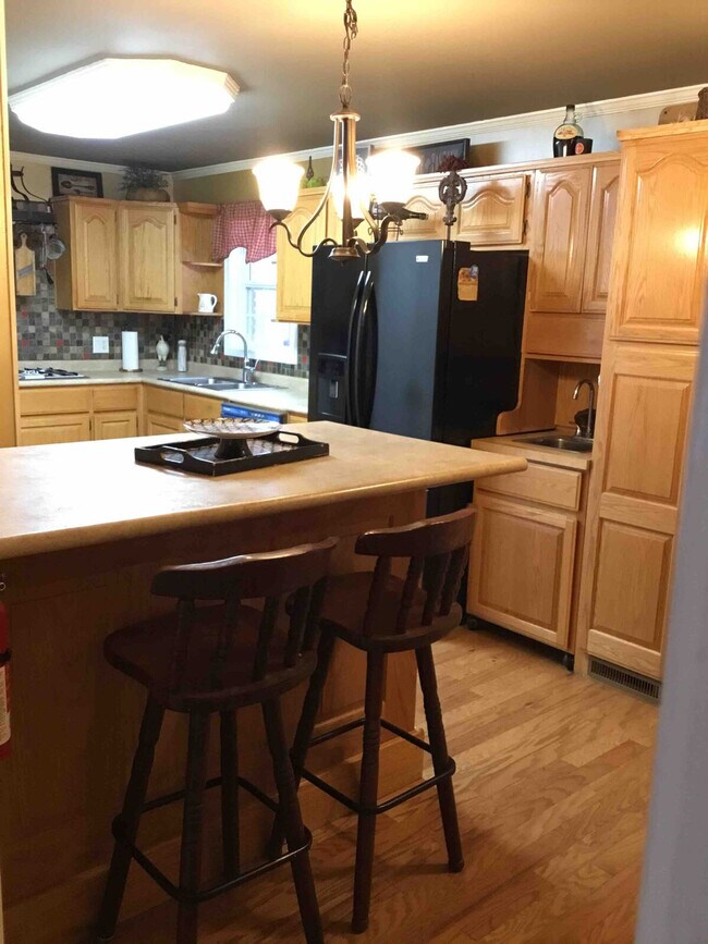 175 Laveta Ln unit ID1343305P, Camden, TN 38320 - photo 3