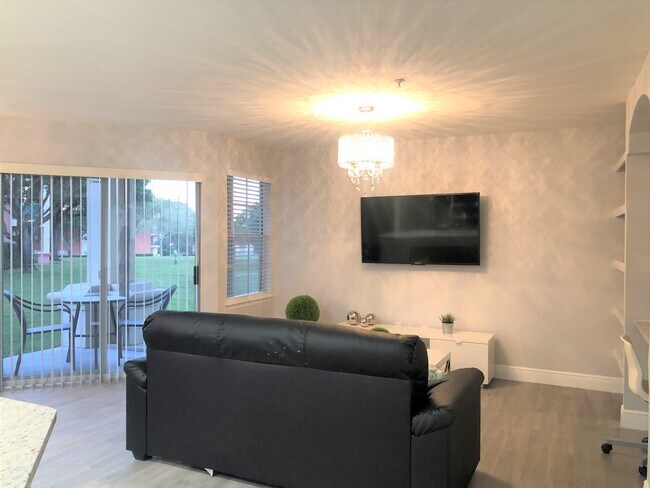 7350 Westpointe Blvd unit 212, Orlando, FL 32835 - photo 2