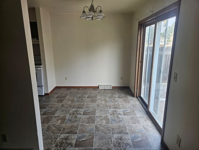 741 Aspen Ave, Verona, WI 53593 - photo 4