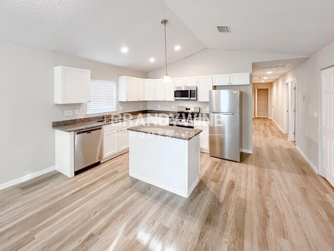 5301 Oaktrail Ln, Jacksonville, FL 32209 - photo 5