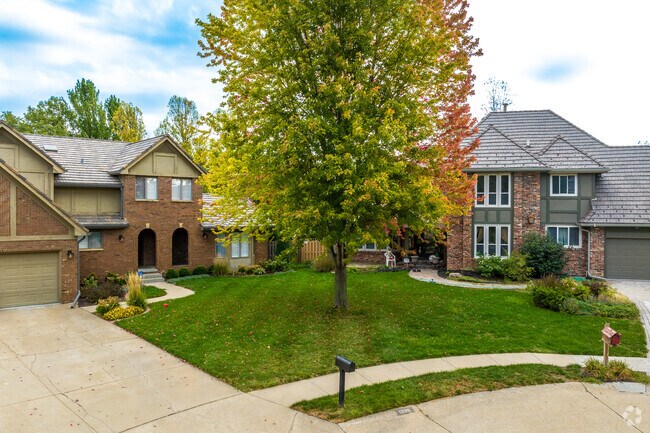 Large new traditional homes are the main home style featured in Ridgefield.