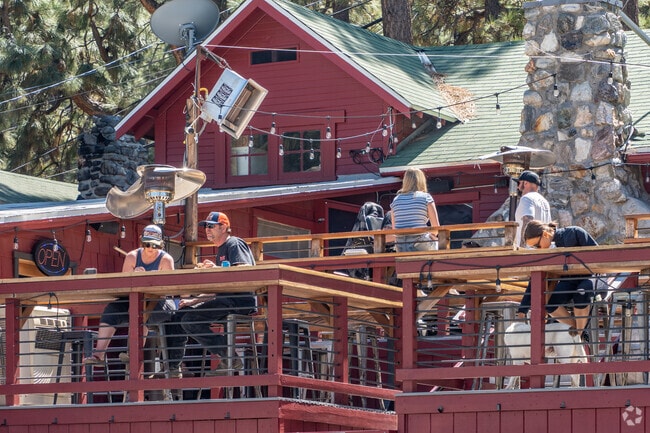 Wrightwood Brew Co. is your local destination for craft beer, good company, and a taste of the Wrightwood neighborhood.