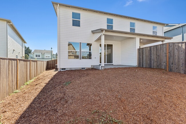 911 Rosebud Ct, Forest Grove, OR 97116 - photo 2