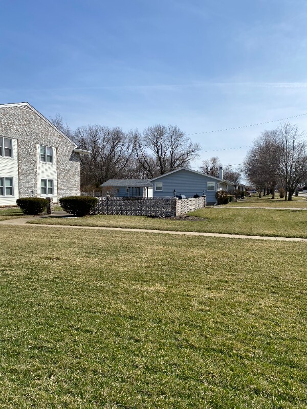 405 SW Elm St, Anekny, IA 50021 - photo 4