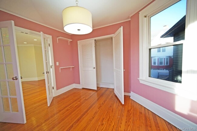 21 Lake Ave, Yonkers, NY 10703 - photo 7