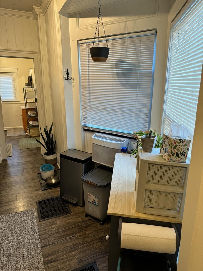 303 S Main St unit B, Plainwell, MI 49080 - photo 5