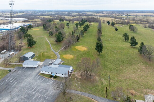 Kenton Station Golf Course in Maysville s a 9-hole, par-36 golf course and was built in 1968.