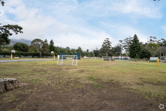 Cold Spring Elementary School has a large campus.