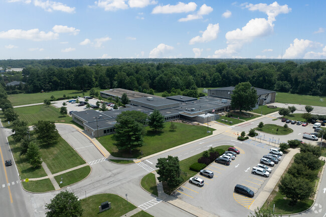 475 students attend Binford Elementary in grades PK, K-6.
