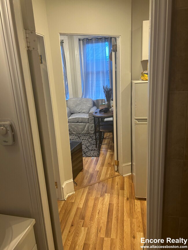 115 Salem St unit 22, Boston, MA 02113 - photo 7