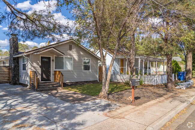 Sunnyside lots range from 750 to 1,700 square feet.