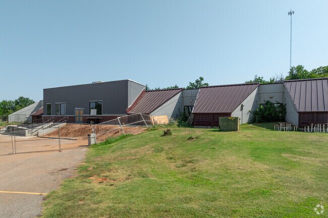 Verden High School is undergoing renovations.