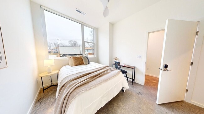 Professional Coliving - Private Room & Walk-in Closet, Durham, NC 27701 - photo 2