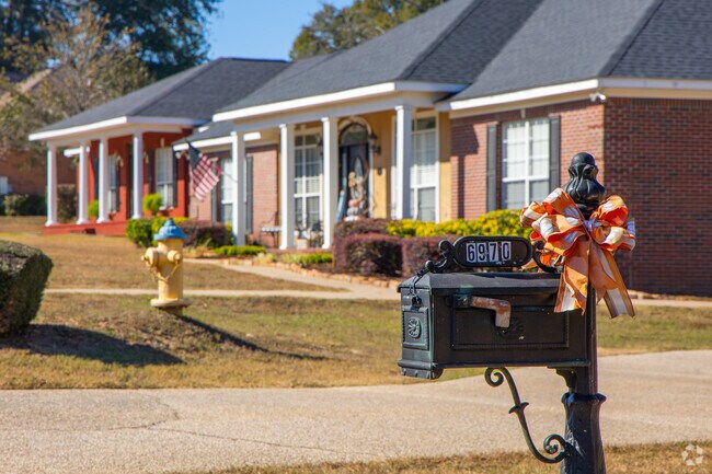 Westavia residents meticulously maintain their landscaping.