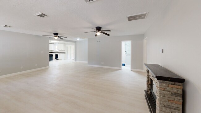 11195 Fm 1409, Dayton, TX 77535 - photo 2