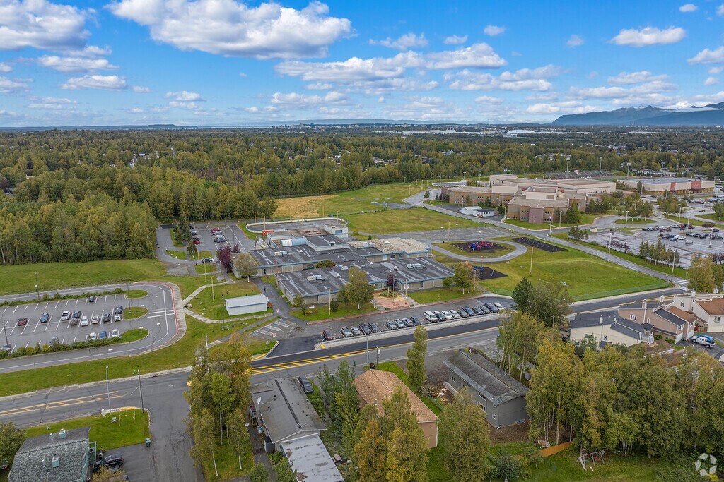 Students in Sand Lake can attend the Chinook Elementary School.