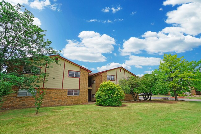 Sherwood Pointe, Shawnee, OK 74804 - photo 6