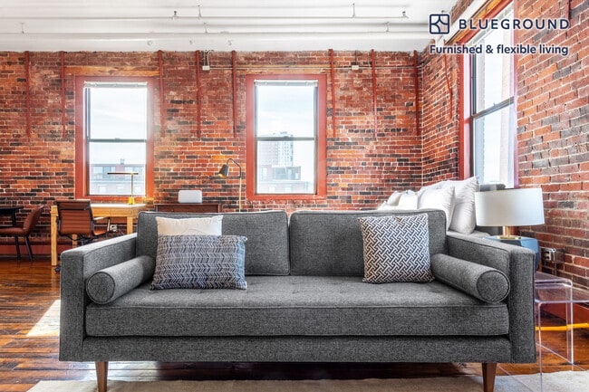 791 Tremont St unit FL5-ID360, Boston, MA 02118 - photo 2