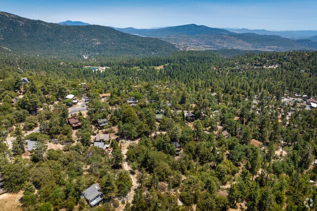 Pine cove is community located in the beautiful San Jacinto Mountains.