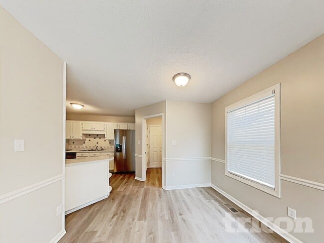 437 Bradford Cir, Columbia, TN 38401 - photo 3