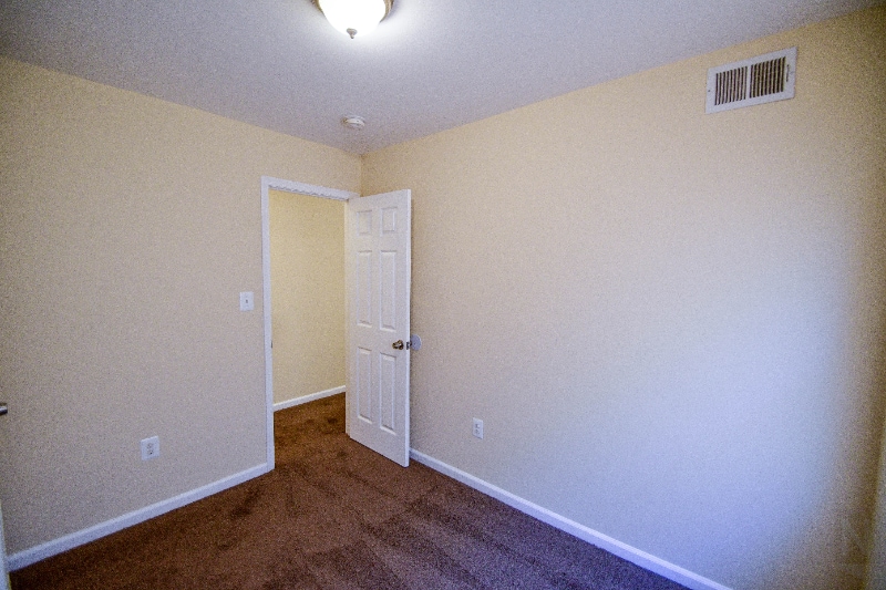 1737 T St SE, Washington, DC 20020 - photo 1