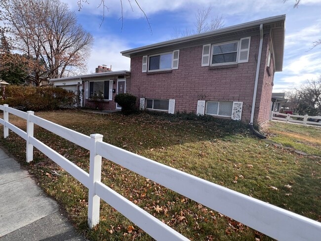 1344 E 8125 S, Sandy, UT 84093 - photo 2