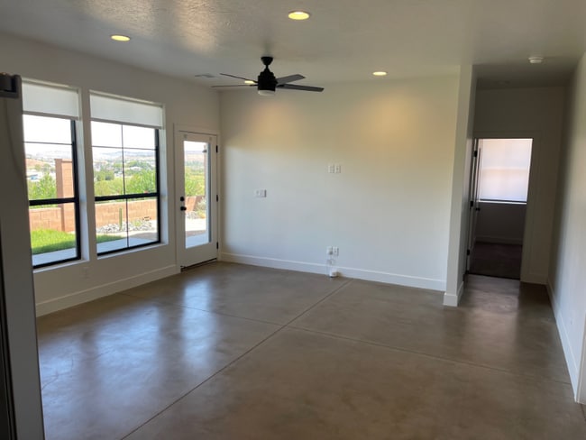 676 676 W Lava Pointe Dr, St. George, UT 84770 - photo 6