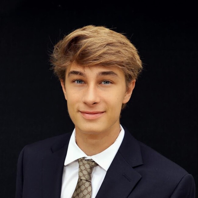 Agent Photo