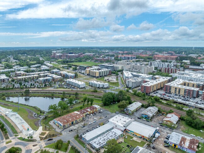 Multifamily and singly family housing can be found throughout the FAMU area.
