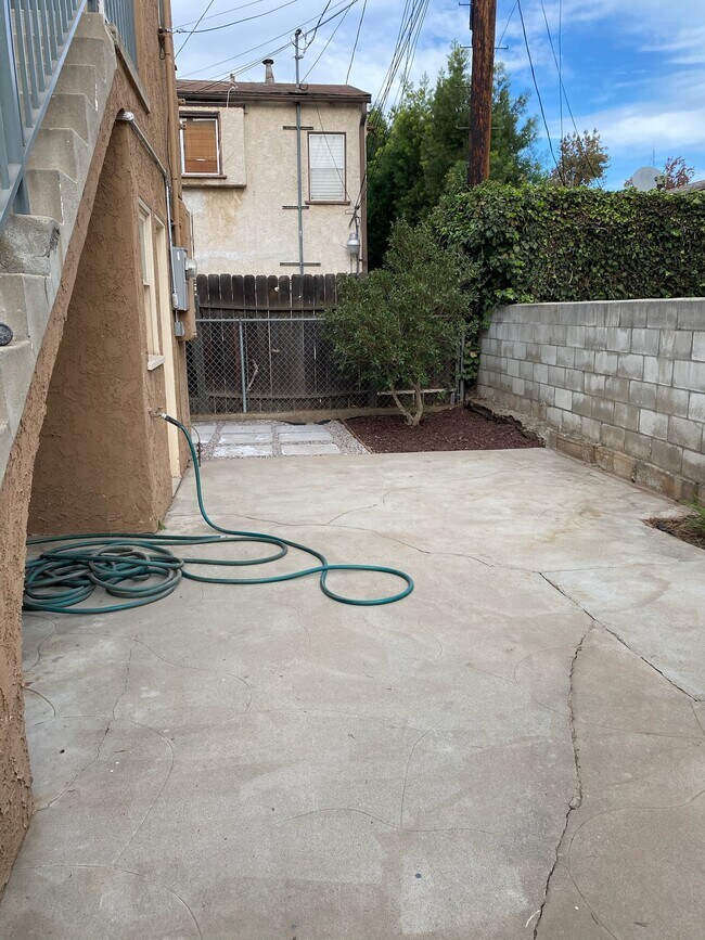 4557 Alumni Ave unit 1, Los Angeles, CA 90041 - photo 3