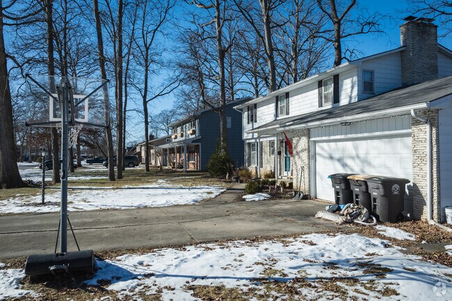Families who need more room choose two-story traditional homes in Glenwood Park.