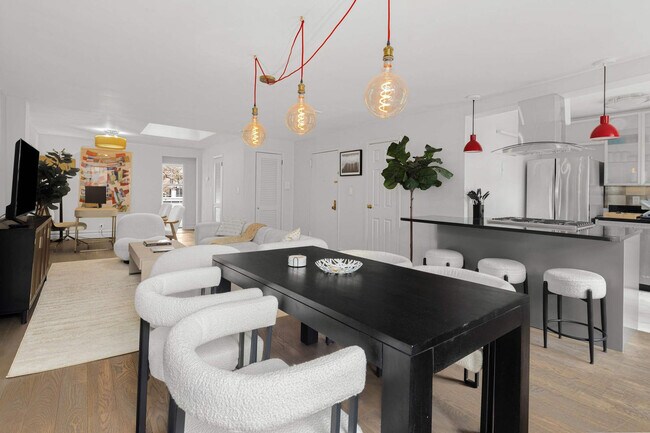 179 Sullivan St unit ID1255362P, New York, NY 10012 - photo 2