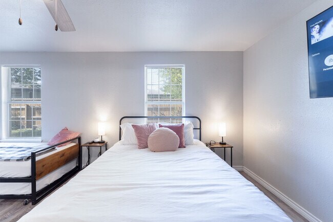 1538 S 19th St unit ID1268399P, Corpus Christi, TX 78404 - photo 7