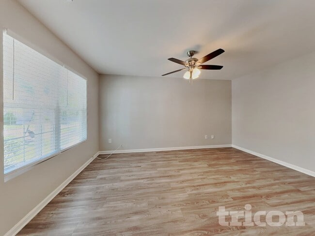 2157 Bethany Trace Ln, Winston Salem, NC 27127 - photo 2