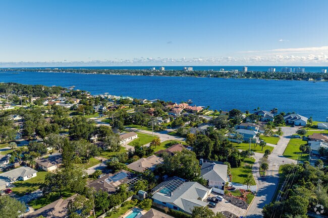 The Halifax River is within walking distance of Northbrook.